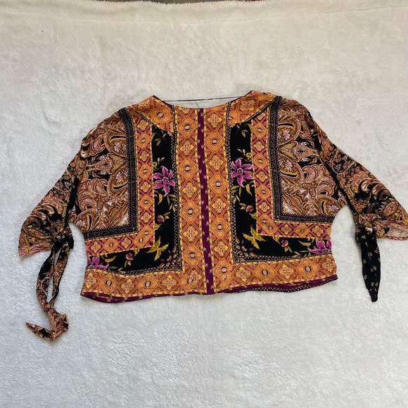 Free People Small Catch Me If You Can Kimono / Tunic in Dark Combo Long Sleeve - Picture 8 of 13